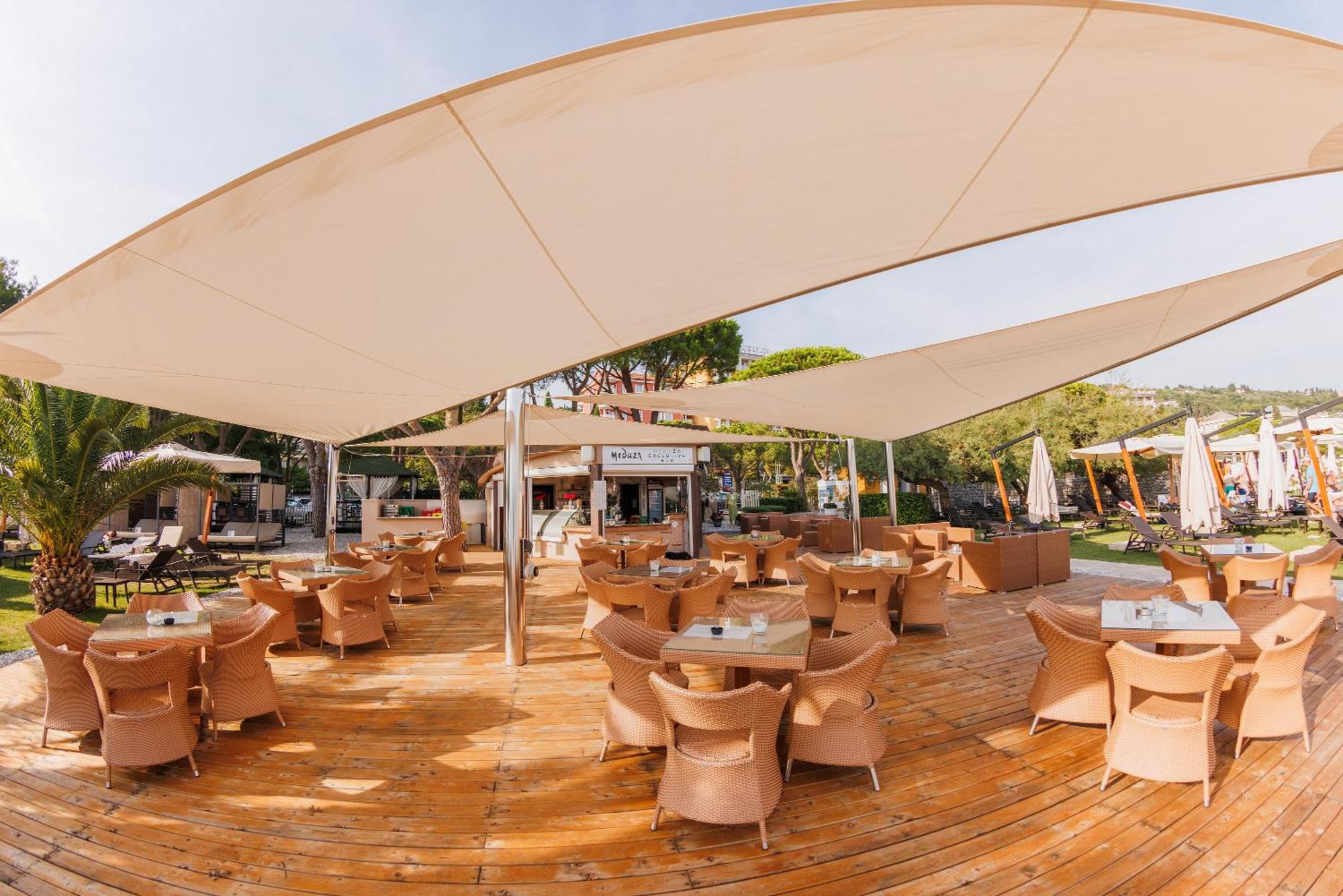 Hotel Mirna - Terme & Wellness Lifeclass Portoroz Exterior photo
